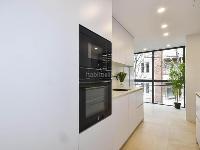 Piso en venta en Barcelona, Vallvidrera Tibidabo Les Planes. BONITO PISO CON BALCON EN SARRIA SANT GERVASI. Pisos.