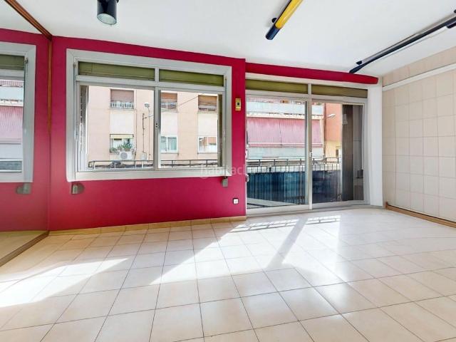 Piso en venta en Barcelona, Verdum. Casals i Cuberó VerdumVivienda exterior orientada al mar.Tiene una superficie de 64 m2 en total.Se compone de amplio salón exteri. Pisos.