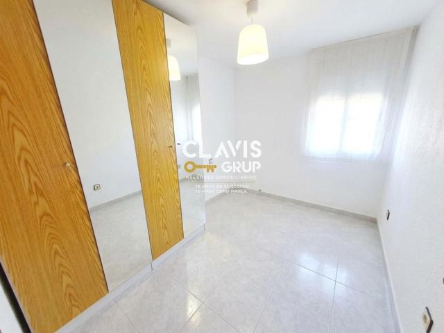 Piso en venta en Barcelona, Verdum. Oportunidad de inversión Junto a Vía Julia. Pisos.