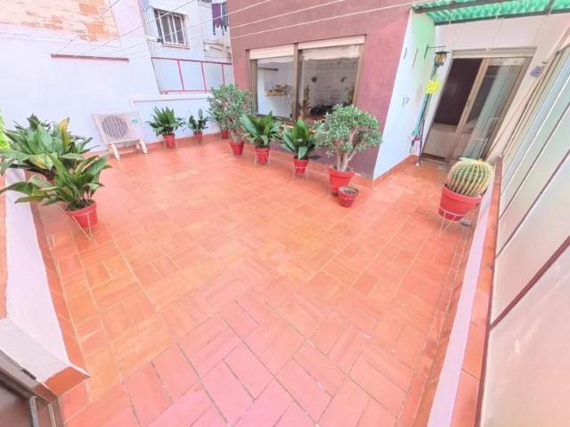 Piso en venta en Barcelona, Verdun