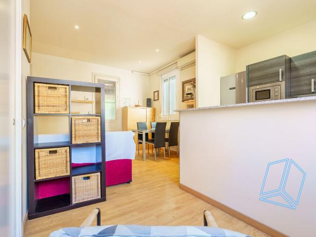 Piso en venta en Barcelona, Vila de Gràcia. Piso en venta en Calle de Ramón y Cajal. Pisos.