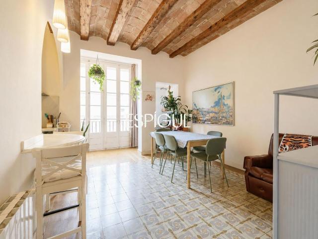 Piso en venta en Barcelona, Vila de Gràcia. Piso en venta en Carrer de Còrsega, Gràcia. Pisos.