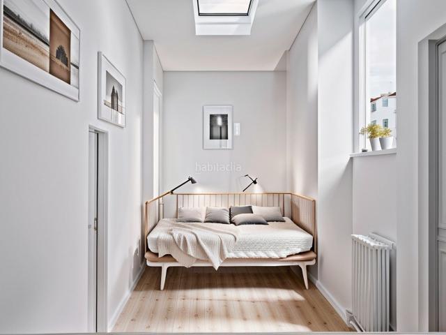 Piso en venta en Barcelona, Vila de Gràcia. Piso reformado con terraza y licencia turística en Gràcia Nova · Barcelona. Pisos.