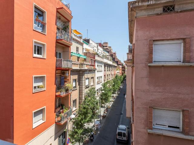 Piso en venta en Barcelona, Vila de Gràcia. Pisos.