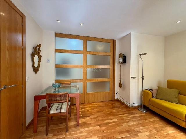 Piso en venta en Barcelona, Vila de Gràcia. Pisos.