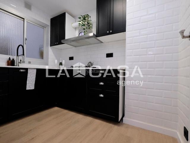 Piso en venta en Barcelona, Vilapicina Torre Llobeta. BALCON TRES HABITACIONES. Pisos.