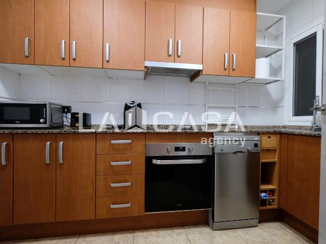 Piso en venta en Barcelona, Vilapicina Torre Llobeta. Piso reformado de 2 habitaciones en la mejor zona del barrio!. Pisos.