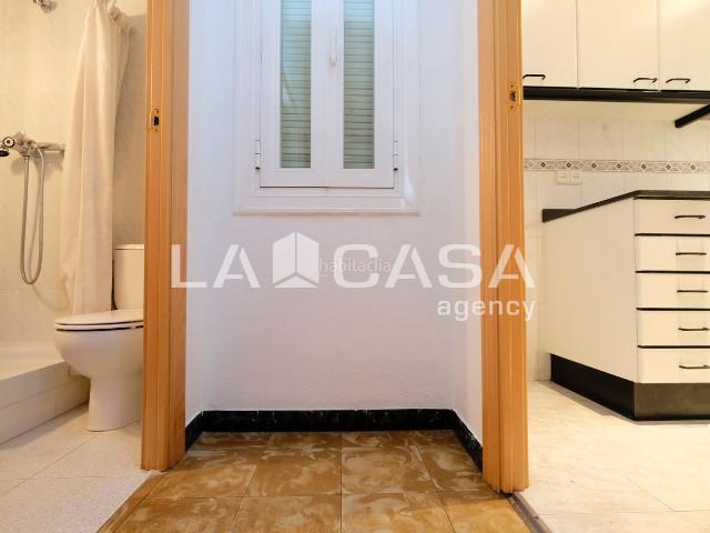 Piso en venta en Barcelona, Vilapicina Torre Llobeta. WhatsApp Paula Pisos.