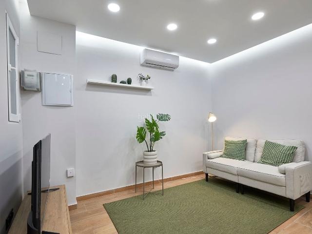 Piso en venta en Barcelona, Baix Guinardó. PISO EN VENTA EN DISTRITO DE GRACIA BARCELONA. Pisos.