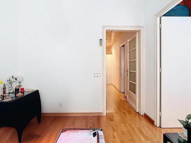 Piso en venta en Barcelona, Baix Guinardó. Pisos.