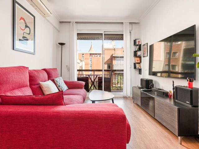 Piso en venta en Barcelona, Baix Guinardó. Pisos.