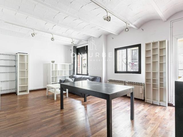 Piso en venta en Barcelona, Barceloneta. VENTA EN CARRER MESTRANÇA. Pisos.