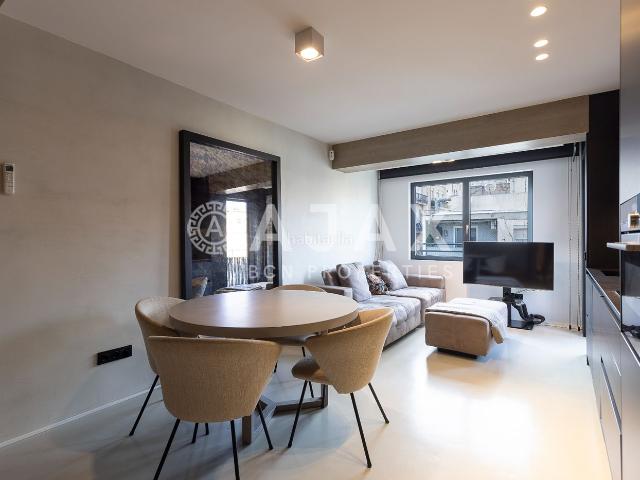 Piso en venta en Barcelona, Barceloneta. A dos minutos de la playa de la Barceloneta. Pisos.