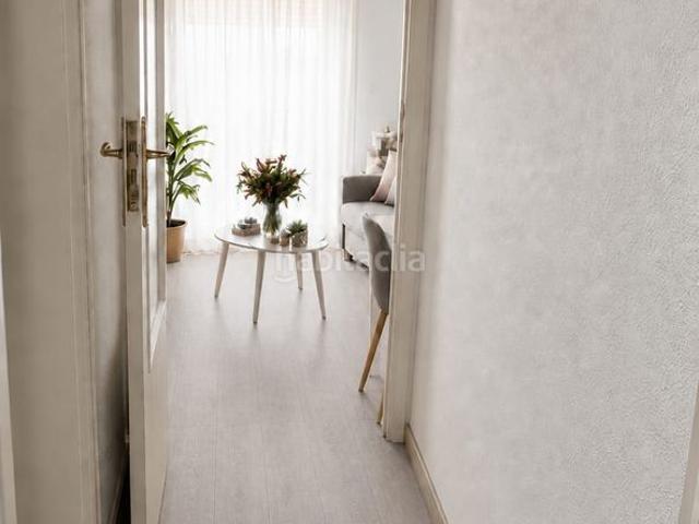 Piso en venta en Barcelona, Barri de les Corts. PISO EN NUDA PROPIEDAD Piso de 77 m con 3 dormitorios y ascensor en Barcelona. Pisos.