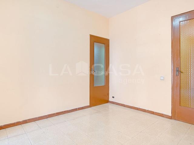 Piso en venta en Barcelona, Barri de les Corts. Pisos.