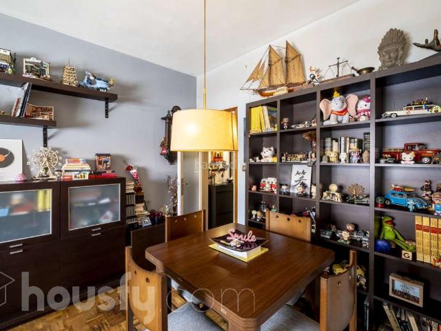 Piso en venta en Barcelona, Barri de les Corts. Pisos.