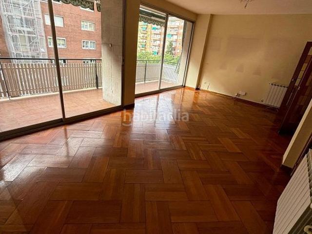 Piso en venta en Barcelona, Barri de les Corts. Pisos.