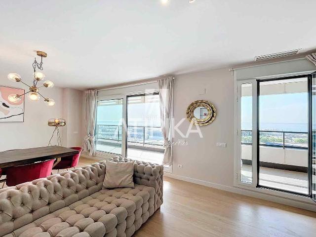 Piso en venta en Barcelona, Besòs Maresme. Magnífico piso con vistas al mar y parking en Diagonal Mar. Pisos.