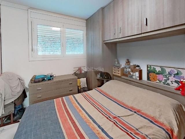 Piso en venta en Barcelona, Besòs Maresme. VIVIENDA EN BUEN ESTADO PARA ENTRAR A VIVIR. Pisos.