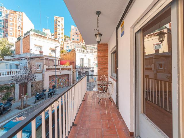 Piso en venta en Barcelona, Can Baró. Josep Serrano Parc Güell. Pisos.