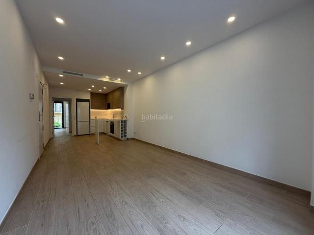 Piso en venta en Barcelona, Can Baró. LUMINOSO PISO CON TERRAZA EN GUINARDÓ OBRA SEMINUEVA CON ASCENSOR. Pisos.