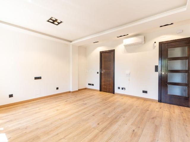 Piso en venta en Barcelona, Can Baró. Piso reformado en Barcelona Luminosidad, confort y excelente ubicación. Pisos.