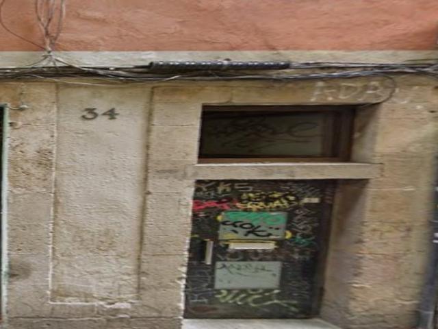 Piso en venta en Barcelona, Calle reina amalia 34