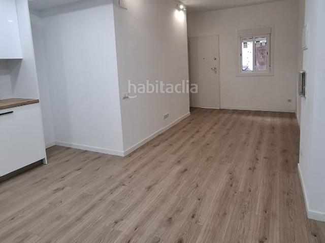 Piso en venta en Barcelona, Carmel. ¡LOCAL VIVIENDA REFORMADO EN EL CORAZÓN DE EL CARMEL!. Pisos.