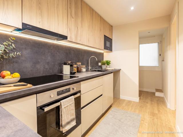 Piso en venta en Barcelona, Carmel. PISO TOTALMENTE REFORMADO CON ACABADOS DE DISEÑO EN EL CARMEL. Pisos.