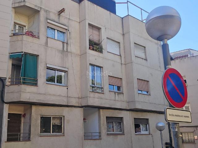 Piso en venta en Barcelona, Carmel. PISO ALQUILADO HASTA 2027 EN RENTABILIDAD. Pisos.