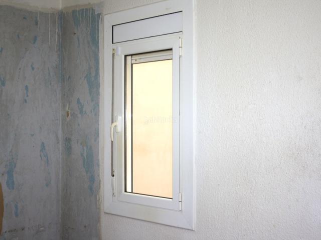 Piso en venta en Barcelona, Carmel. Piso con muchas posibilidades, para reformar de 75 m2 en el Carmel. Pisos.