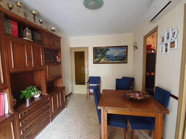 Piso en venta en Barcelona, Carmel. Pisos.