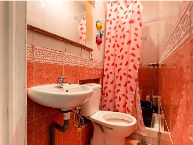 Piso en venta en Barcelona, Ciutat Meridiana. Estudio en venta!. Pisos.