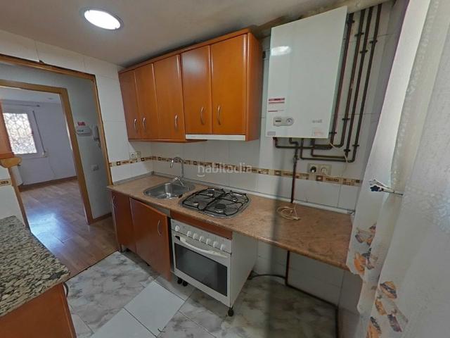Piso en venta en Barcelona, Ciutat Meridiana. Pisos.