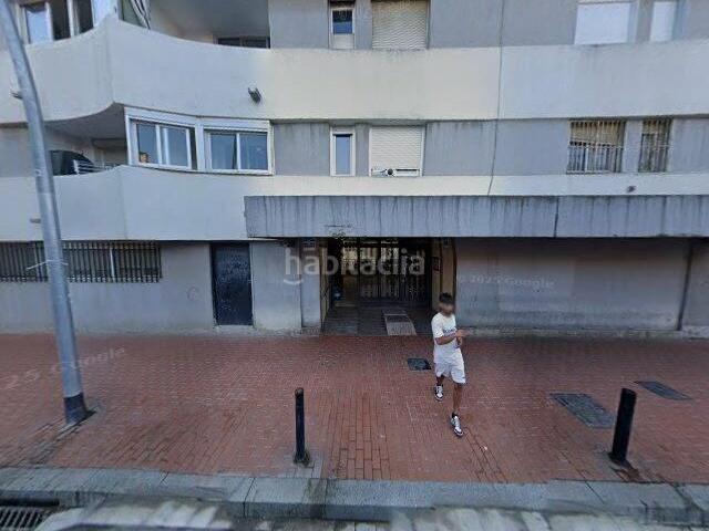 Piso en venta en Barcelona, Ciutat Meridiana. Vivienda 66 m 2 hab. en Barcelona. Pisos.