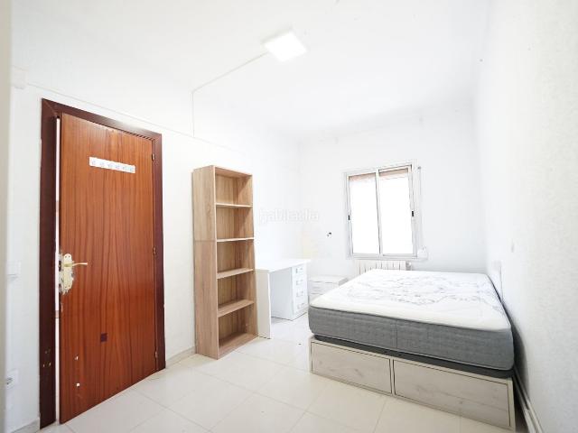 Piso en venta en Barcelona, Congrés Indians. Piso en Congres i els Indians 3HB 1WC Balcon. Pisos.