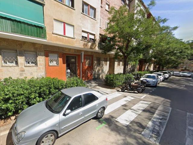 Piso en venta en Barcelona, Congrés Indians. Pisos.