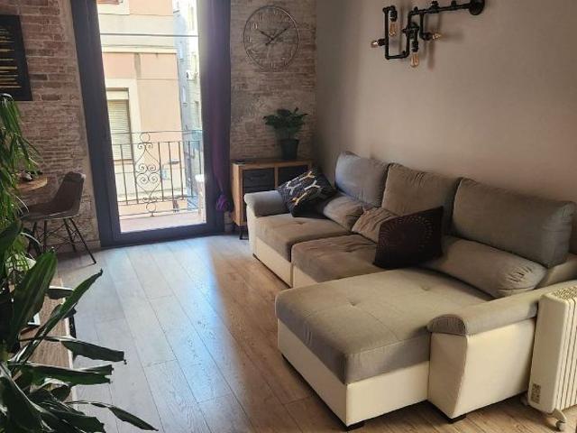 Piso en venta en Barcelona, de 40 m² 1 habitación por 265.000