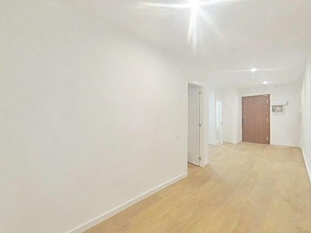 Piso en venta en Barcelona, de 44 m² 1 habitación por 165.000
