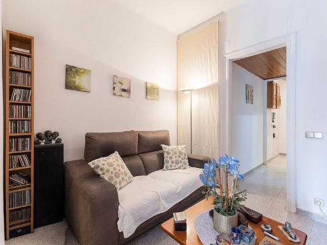 Piso en venta en Barcelona, de 45 m² 2 habitaciones por 400.000