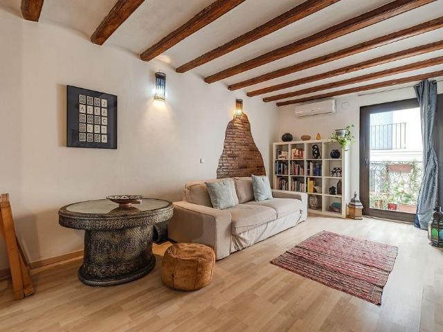 Piso en venta en Barcelona, de 50 m² 1 habitación por 220.000