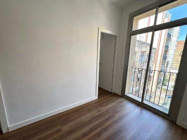 Piso en venta en Barcelona, de 50 m² 2 habitaciones por 255.000