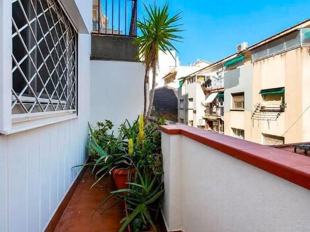 Piso en venta en Barcelona, de 51 m² 1 habitación por 195.000