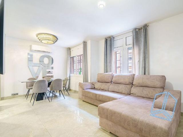 Piso en venta en Barcelona, de 51 m² 2 habitaciones por 255.000