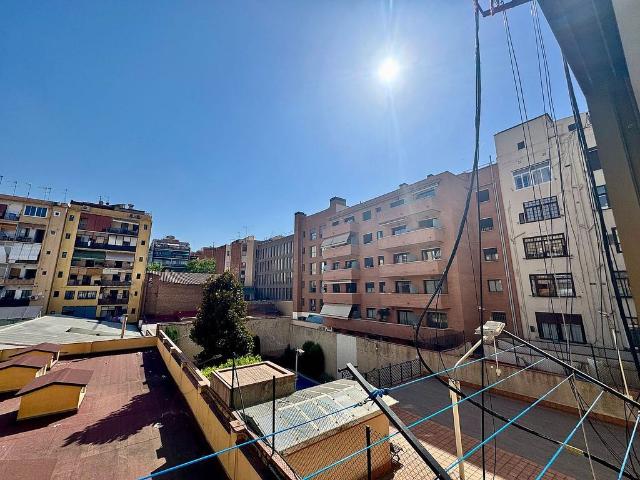 Piso en venta en Barcelona, de 56 m² 3 habitaciones por 320.000