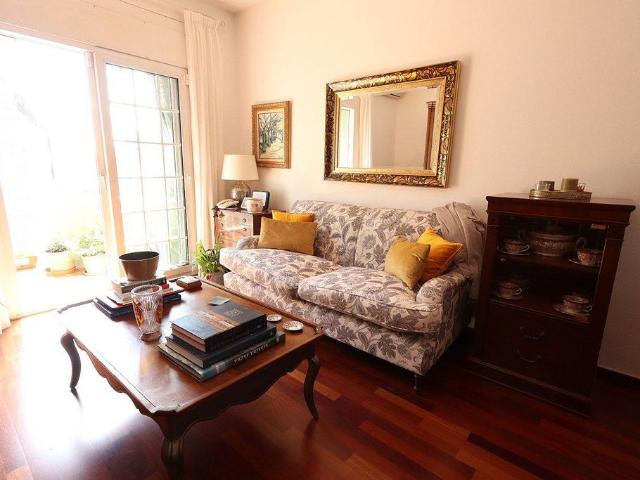 Piso en venta en calle Gran de Sant Andreu, Barcelona, de 63 m² 3 habitaciones por 395.000