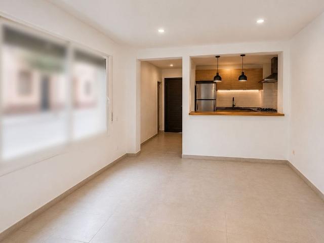 Piso en venta en Barcelona, de 60 m² 2 habitaciones por 250.000