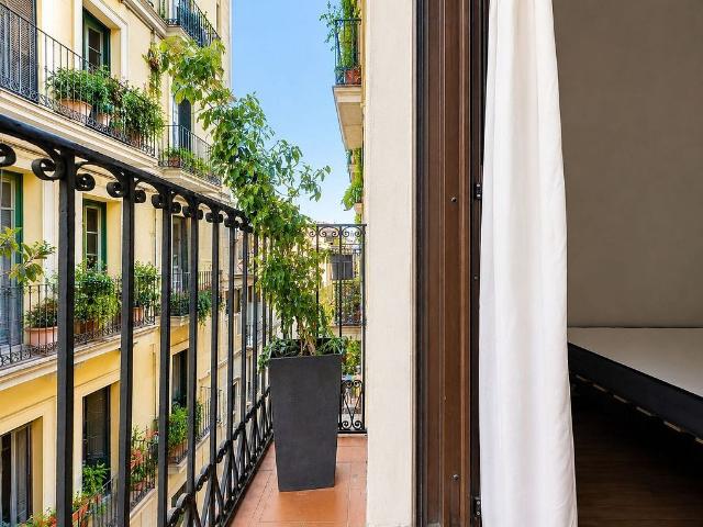 Piso en venta en Barcelona, de 60 m² 3 habitaciones por 349.000