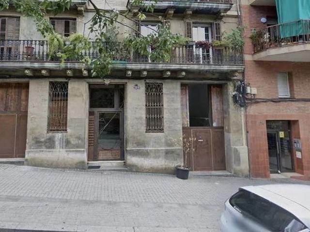 Piso en venta en Barcelona, de 62 m² 1 habitación por 239.000