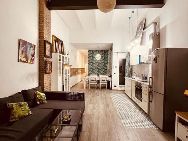 Piso en venta en Barcelona, de 65 m² 2 habitaciones por 285.000